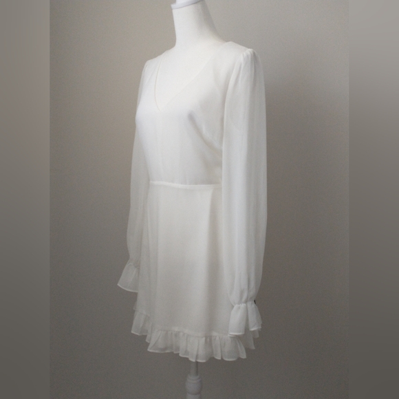 NWT Lulu's white ruffled open back dress M - Picture 4 of 10
